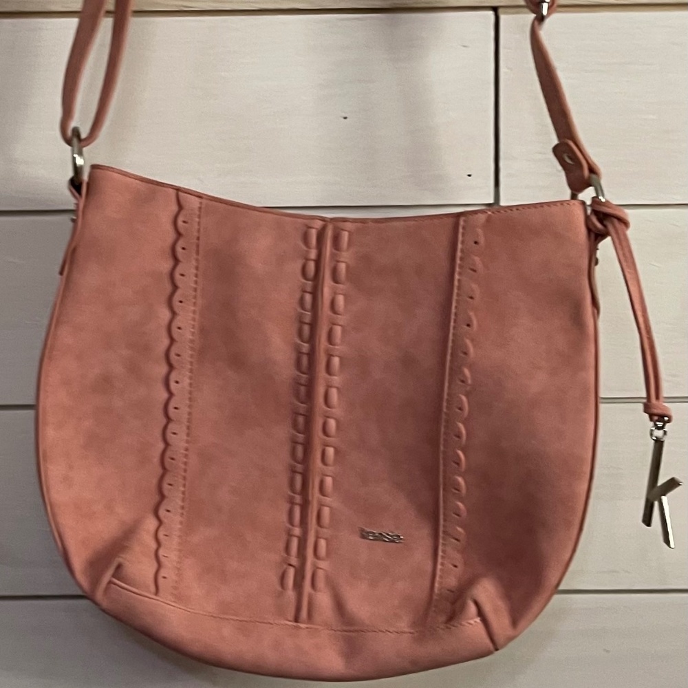 "Pretty in Pink: Kenzie Pink Purse - A Stylish Accessory"